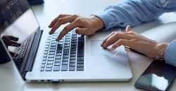 -woman-typing-on-computer-